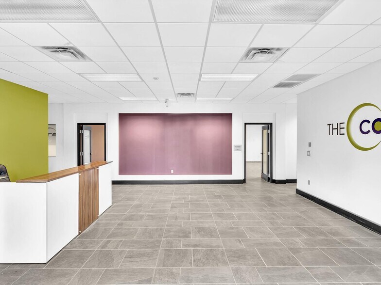 More Photos Of 2200 N University Dr, Sunrise Warehouse For Lease