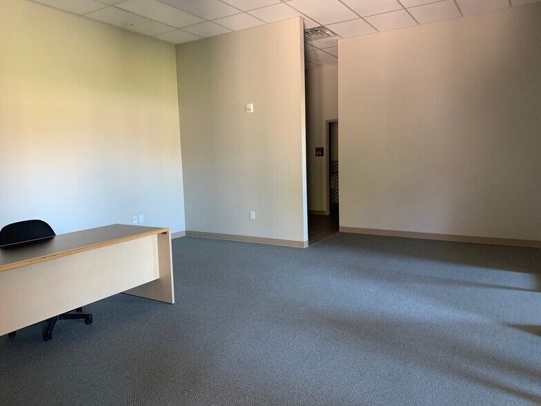 More Photos Of 3201 Cross Timbers Rd, Flower Mound Office For Lease