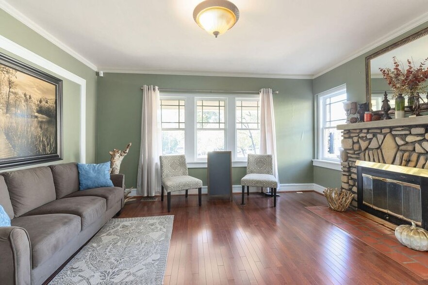 More Photos Of 1405 S Business Highway 65, Hollister Office Residential For Sale