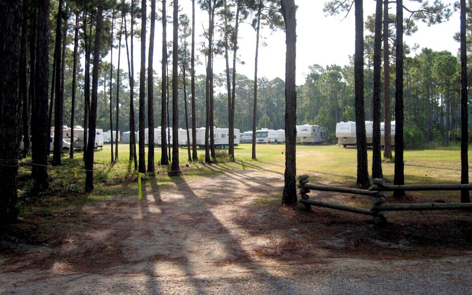More Photos Of 11930 Panama City Beach Pky, Panama City Beach Trailer Camper Park For Sale