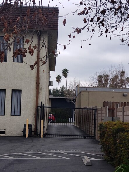 More Photos Of 596 N Lake Ave, Pasadena Office Residential For Lease