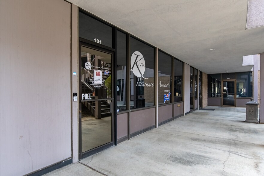 More Photos Of 5405 Stockdale Hwy, Bakersfield Office For Lease