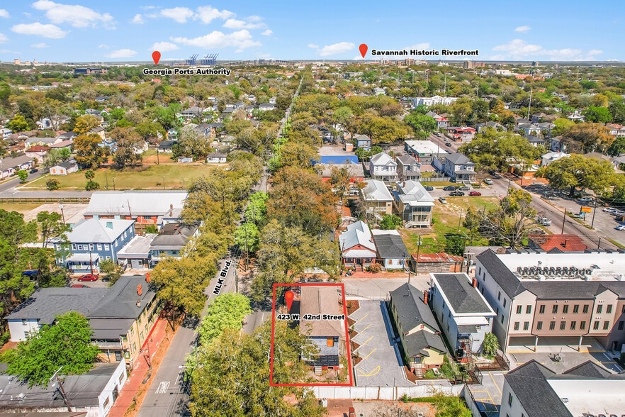 More Photos Of 423 W 42nd St, Savannah General Retail For Sale