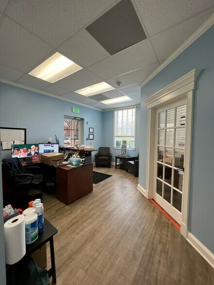 More Photos Of 3179 Braverton St, Edgewater Medical For Lease