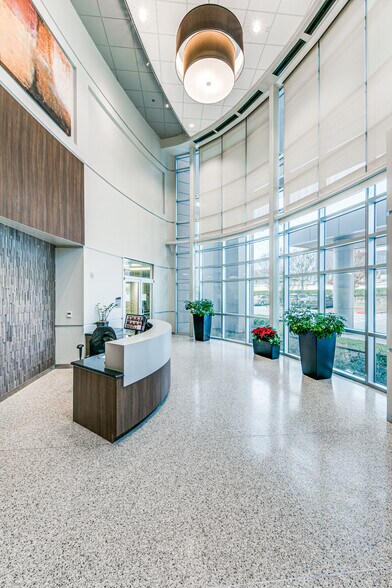 More Photos Of 11970 N Central Expy, Dallas Unknown For Lease