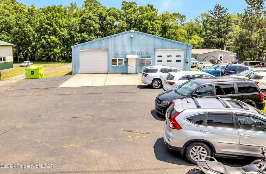 More Photos Of 109 Alden Rd, Nanticoke Service For Sale