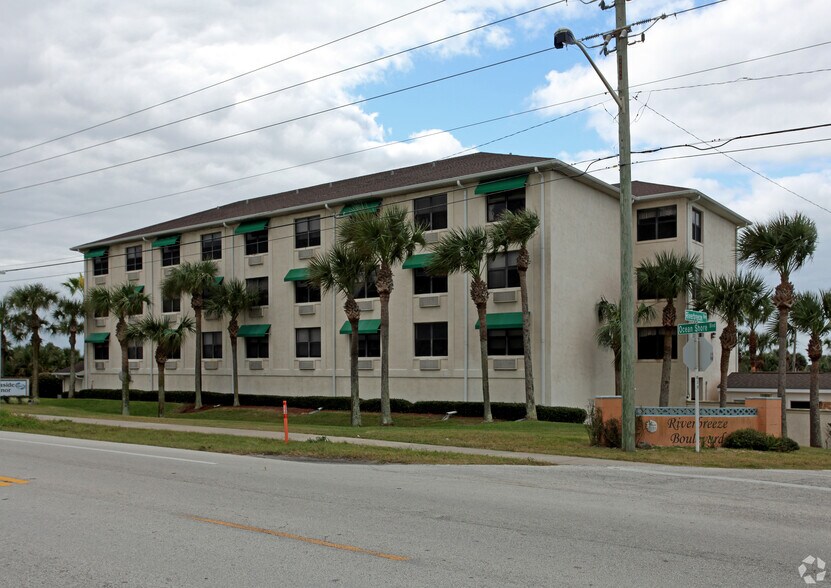 More Photos Of 1050 Ocean Shore Blvd, Ormond Beach Apartments For Sale