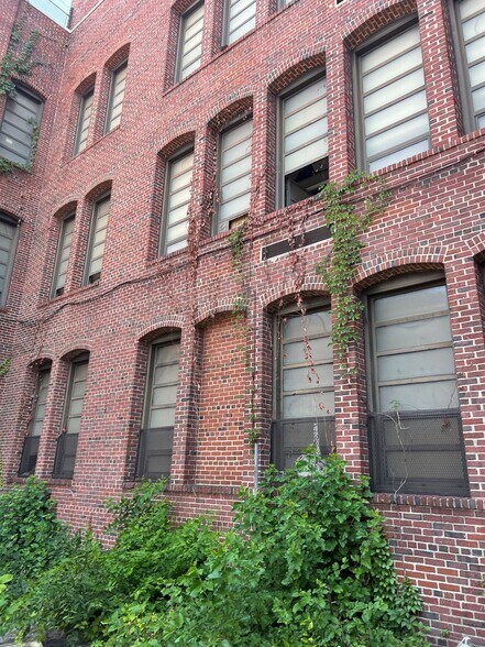 More Photos Of Sojourner Douglass College, Baltimore Schools For Sale