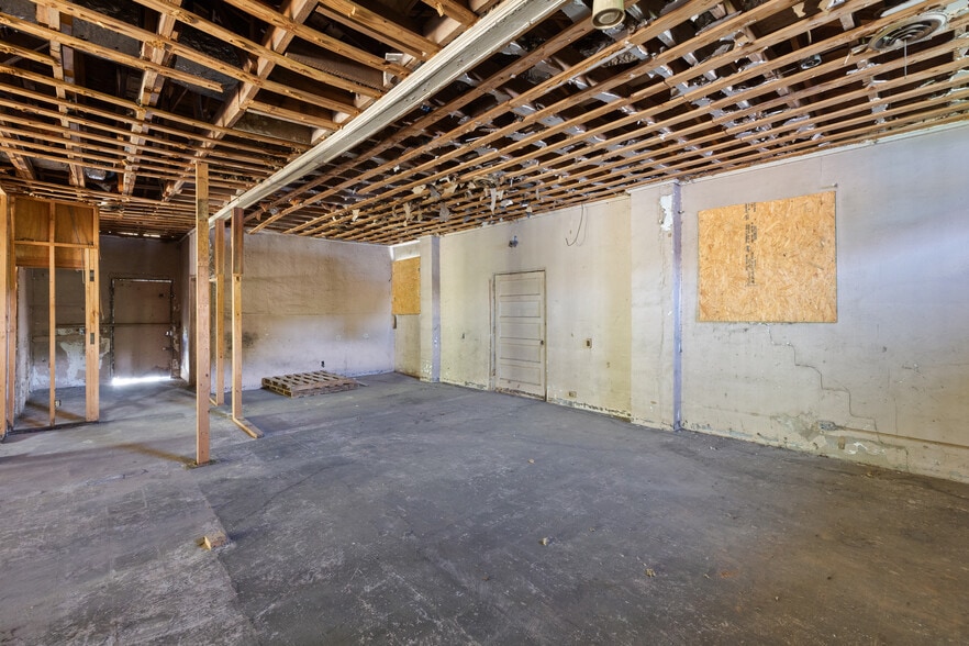 More Photos Of 1200 Central Ave, Atlanta Industrial For Sale