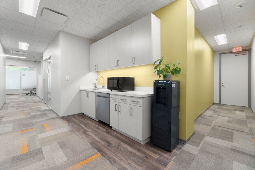 More Photos Of 205 Van Buren St, Herndon Office For Lease