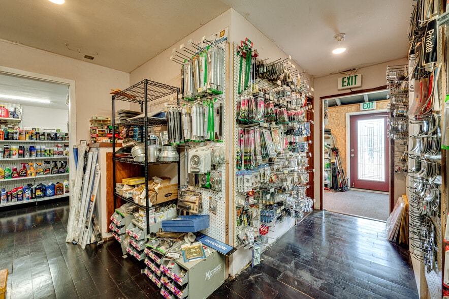 More Photos Of 39618 NE 216th Ave, Amboy Freestanding For Sale