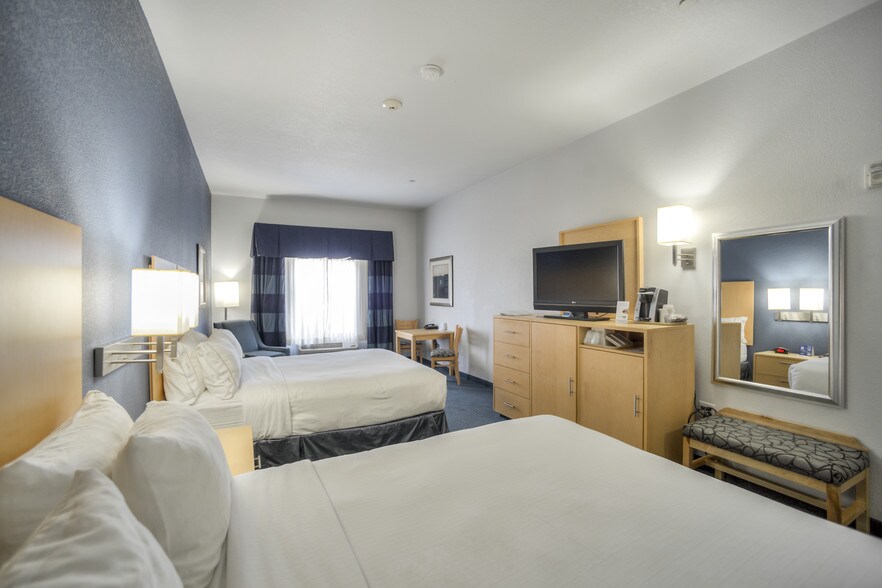 More Photos Of 323 Ed Schmidt Blvd, Hutto Hotel For Sale