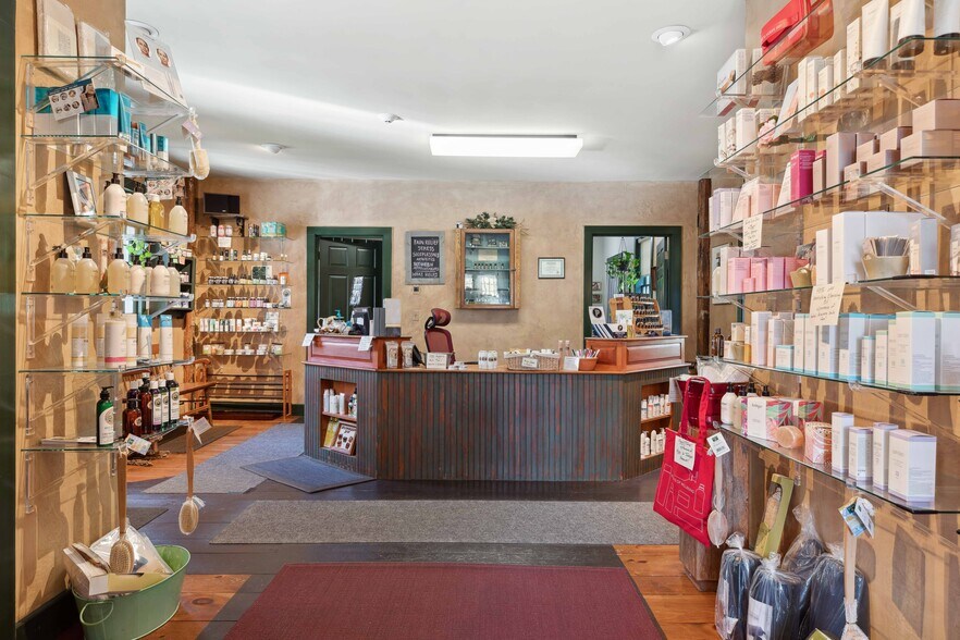 More Photos Of 694 Quechee Main St, Quechee Health Club For Sale