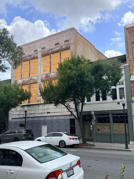 More Photos Of 128-130 N Patterson, Valdosta Storefront Retail Office For Sale