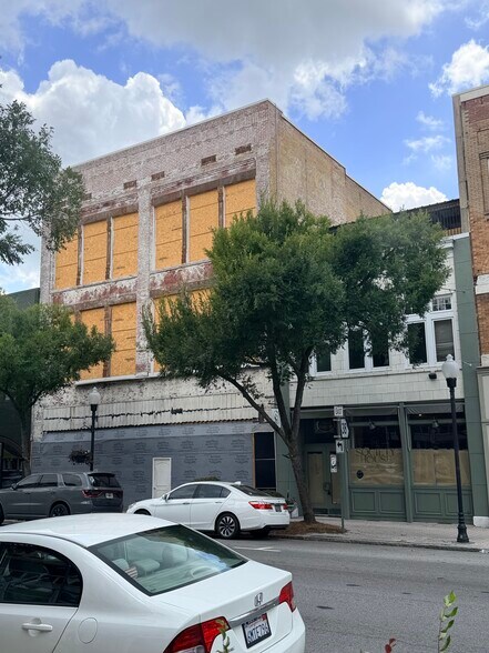 More Photos Of 128-130 N Patterson, Valdosta Storefront Retail Office For Sale