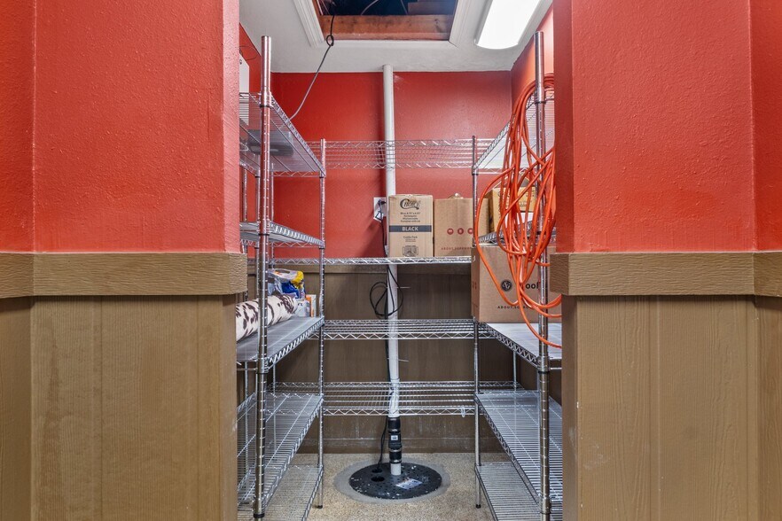 More Photos Of 508 Citrus Ave, Crystal River Restaurant For Sale