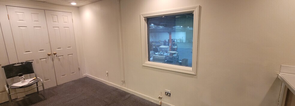 More Photos Of 1120 Oak Hill Ave, Youngstown Warehouse For Lease