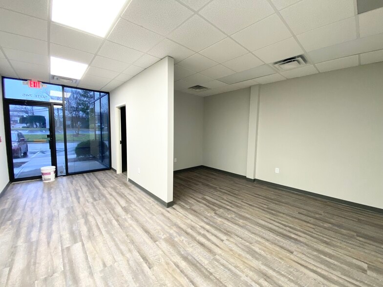 More Photos Of 3100 Breckinridge Blvd, Duluth Unknown For Lease