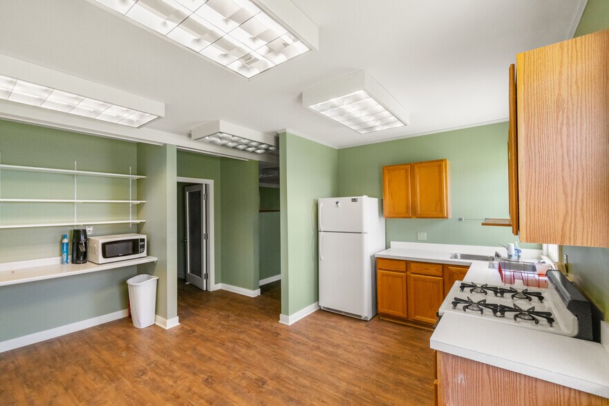 More Photos Of 633 NH Route 10, Orford Office For Lease