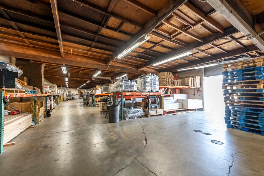 More Photos Of 7820 Gloria Ave, Van Nuys Warehouse For Sale