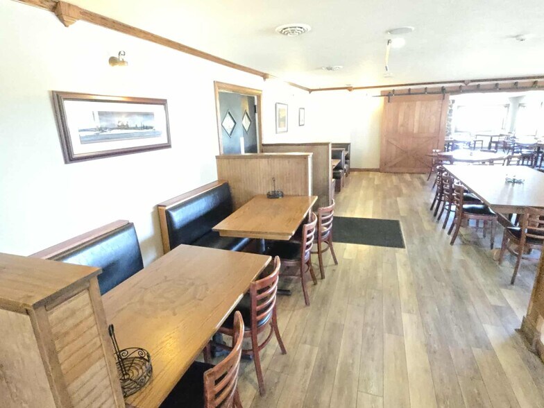 More Photos Of 1702 Ford St, Ogdensburg Specialty For Sale