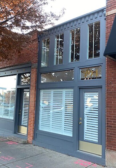 Primary Photo Of 204-206 Louisiana Ave, Perrysburg Loft Creative Space For Sale