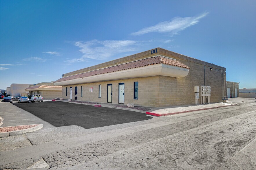 More Photos Of 101 W Brooks Ave, North Las Vegas Light Manufacturing For Sale