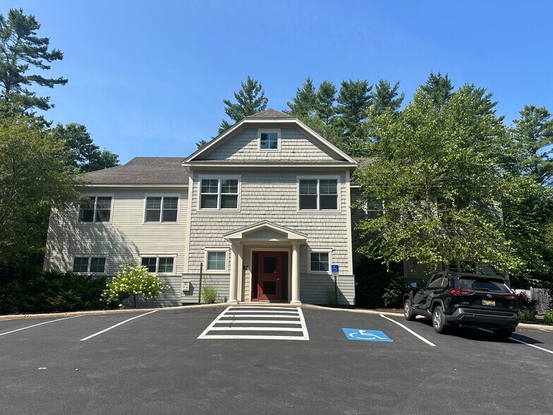 Primary Photo Of 16 Northbrook Dr, Falmouth Medical For Lease