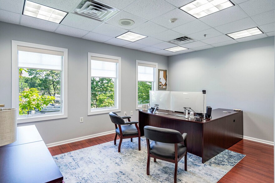 More Photos Of 807 Mantoloking Rd, Brick Office For Sale