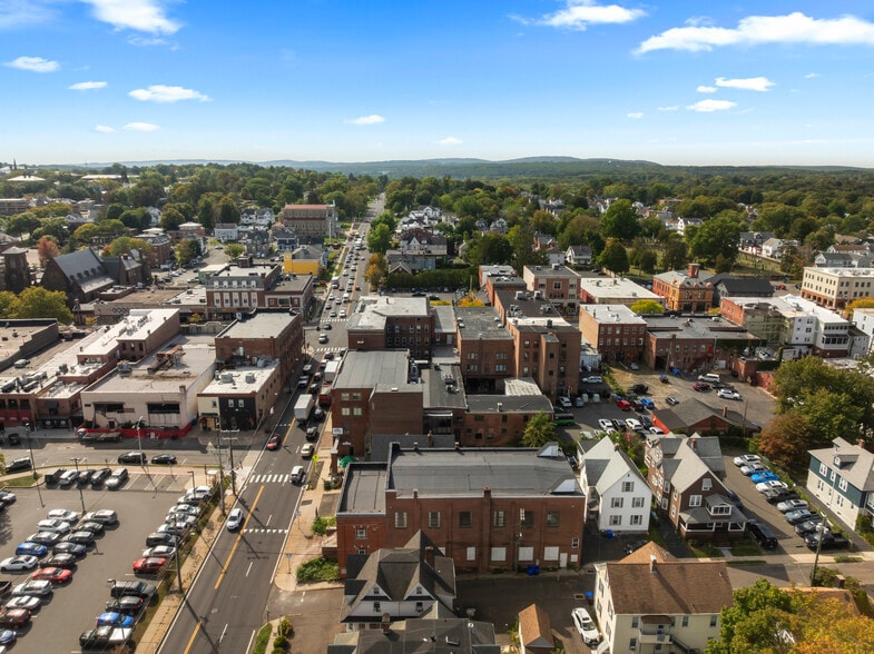 More Photos Of 54 Washington St, Middletown Office For Sale