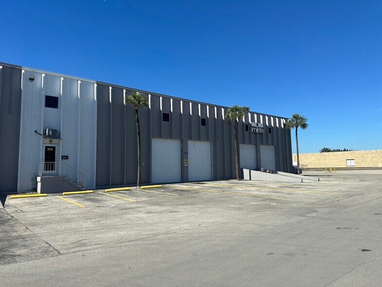 More Photos Of 9700-9770 NW 91st Ct, Medley Manufacturing For Lease