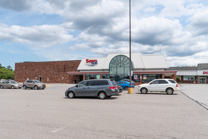 More Photos Of 6801 Ridge Rd, Parma Freestanding For Lease