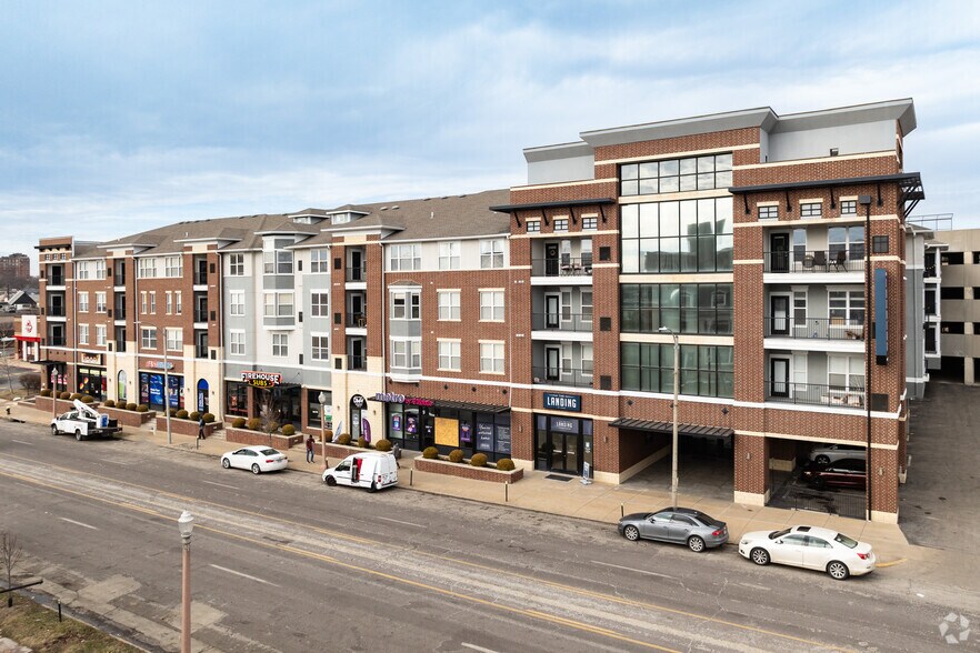 Primary Photo Of 3949 Lindell Blvd, Saint Louis Apartments For Lease