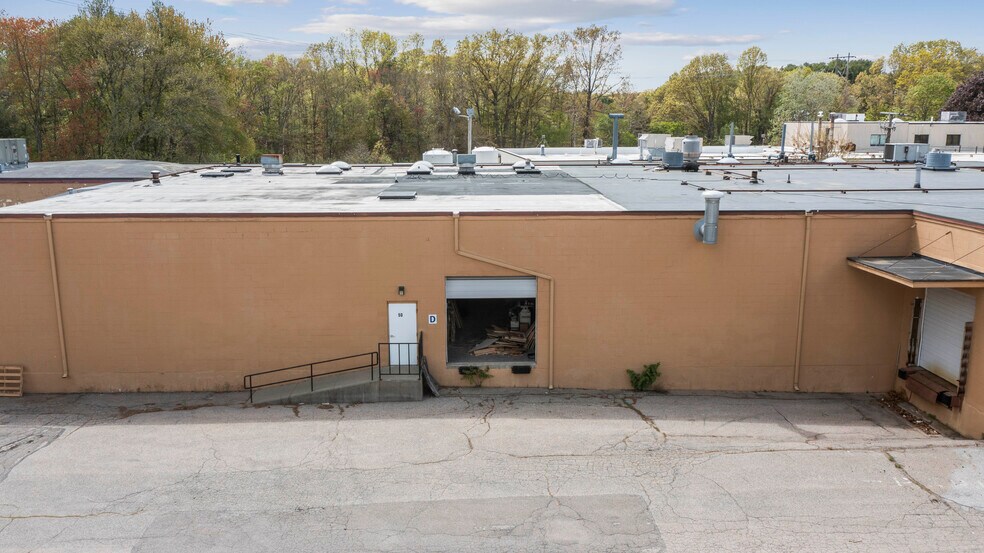 More Photos Of 50 Walton St, Attleboro Manufacturing For Lease