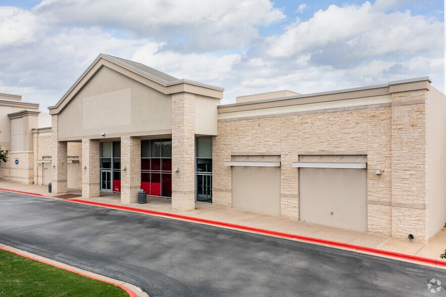 More Photos Of 12901 N I-35 Service Rd, Austin Unknown For Lease