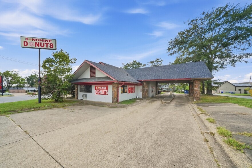 More Photos Of 609 N Main St, Benton Fast Food For Sale