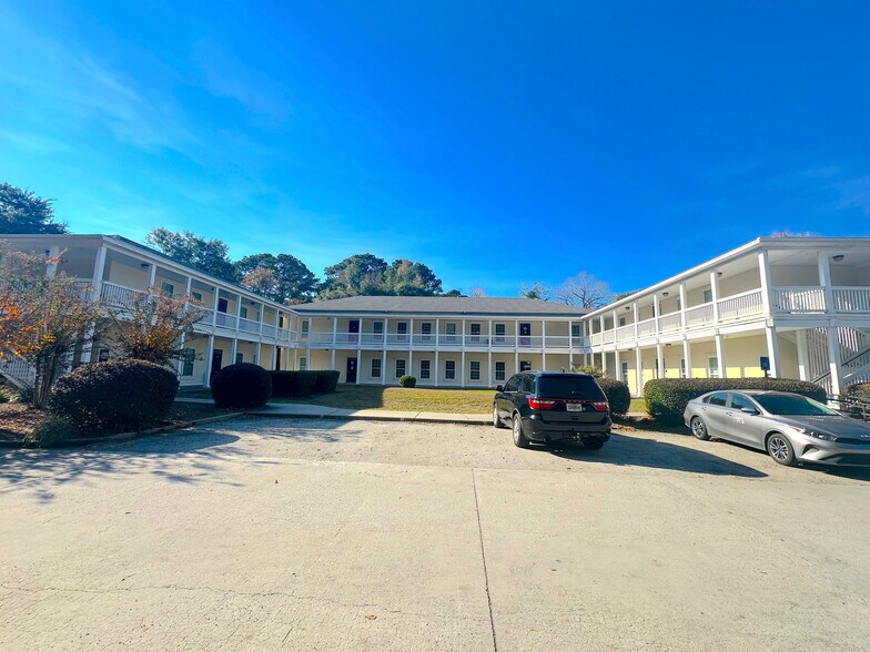 Primary Photo Of 1149 Cornell Ave, Savannah Medical For Lease