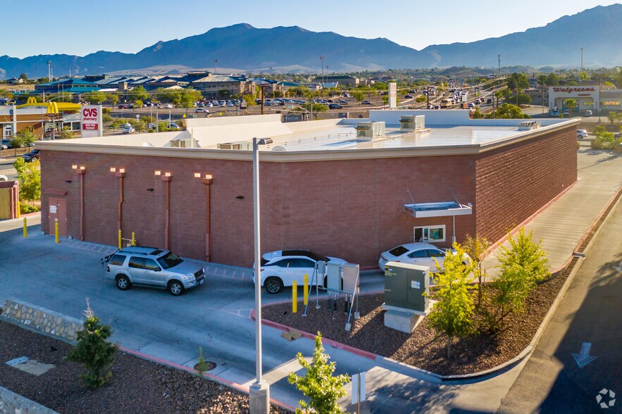 More Photos Of 680 E Redd Rd, El Paso Drugstore For Sale