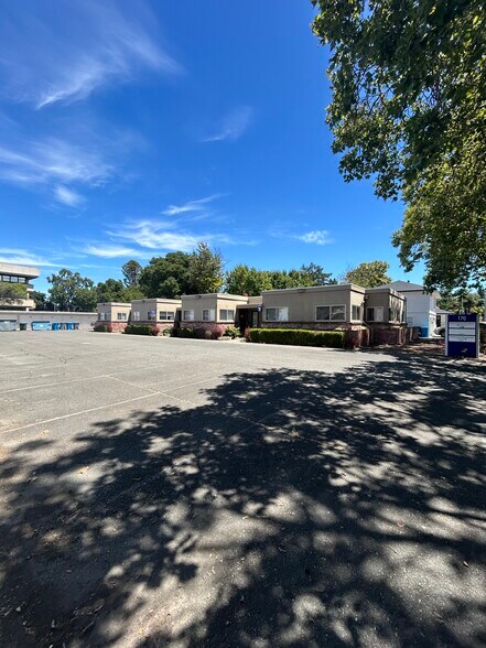 More Photos Of 170 Sotoyome St, Santa Rosa Medical For Sale