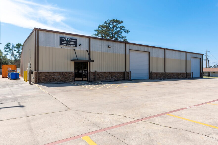Primary Photo Of 11180 Cox Rd, Conroe Warehouse For Lease