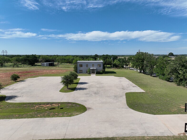 More Photos Of 464 Cool Jct, Millsap Manufacturing For Lease