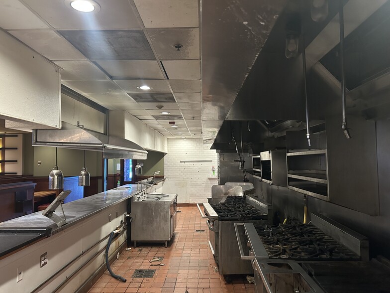 More Photos Of 3340 W Henrietta Rd, Henrietta Restaurant For Lease