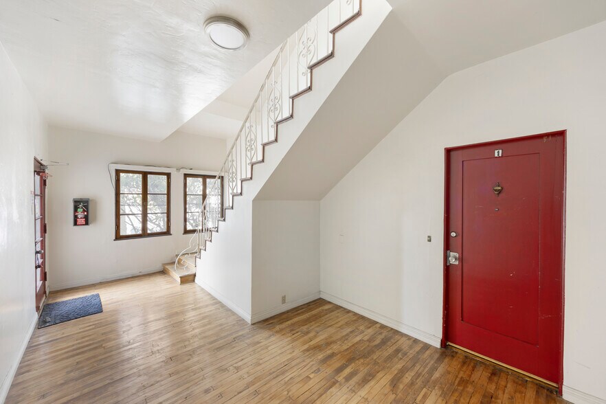 More Photos Of 2335 Miramar St, Los Angeles Apartments For Sale