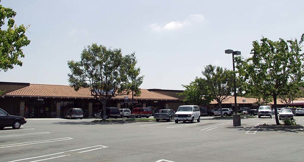 More Photos Of 1225-1381 E Vista Way, Vista General Retail For Lease