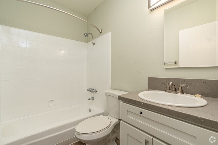 More Photos Of 10560 Haddon Ave, Pacoima Apartments For Sale
