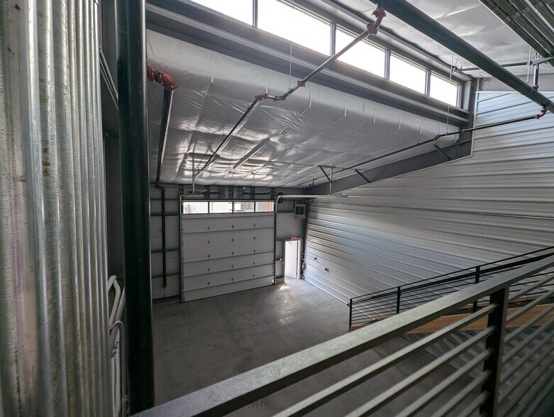 More Photos Of 7542 S Potomac St, Centennial Flex For Lease
