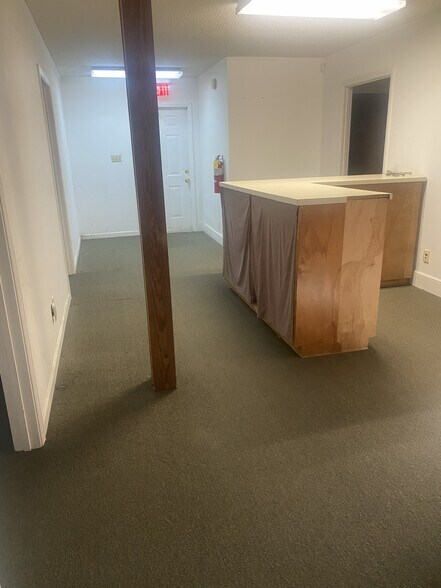 More Photos Of 305 E Arch St, Lancaster Flex For Sale