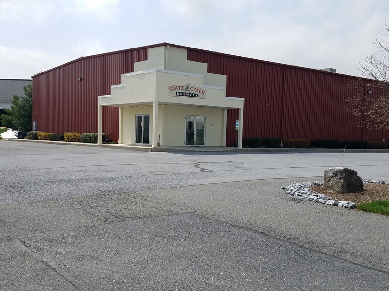 More Photos Of 318 Taxiway Dr, Annville Freestanding For Sale