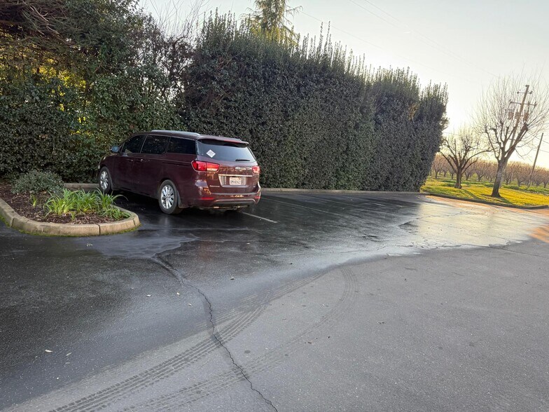 More Photos Of 1479 Sanborn Rd, Yuba City General Retail For Lease