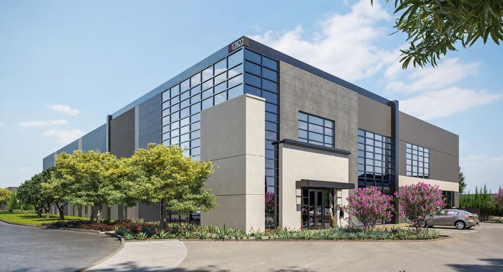 More Photos Of 12772 Monarch St, Garden Grove Warehouse For Lease